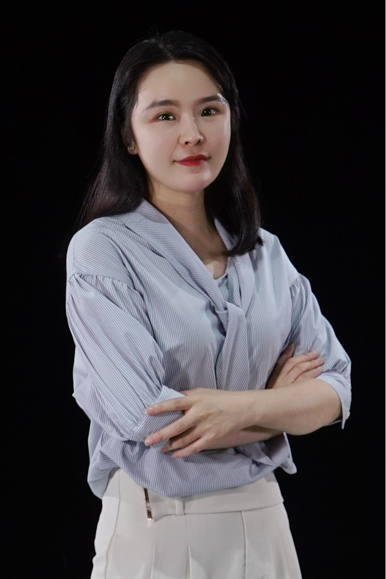                      Ling Xu,Associate Professor